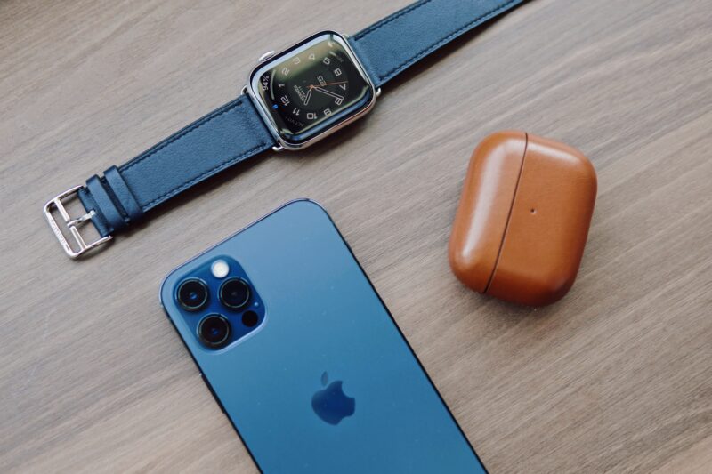 Apple Watch, AirPods e iPhone