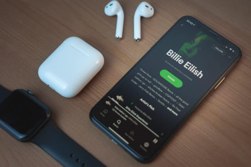 Spotify, AirPods e Apple Watch