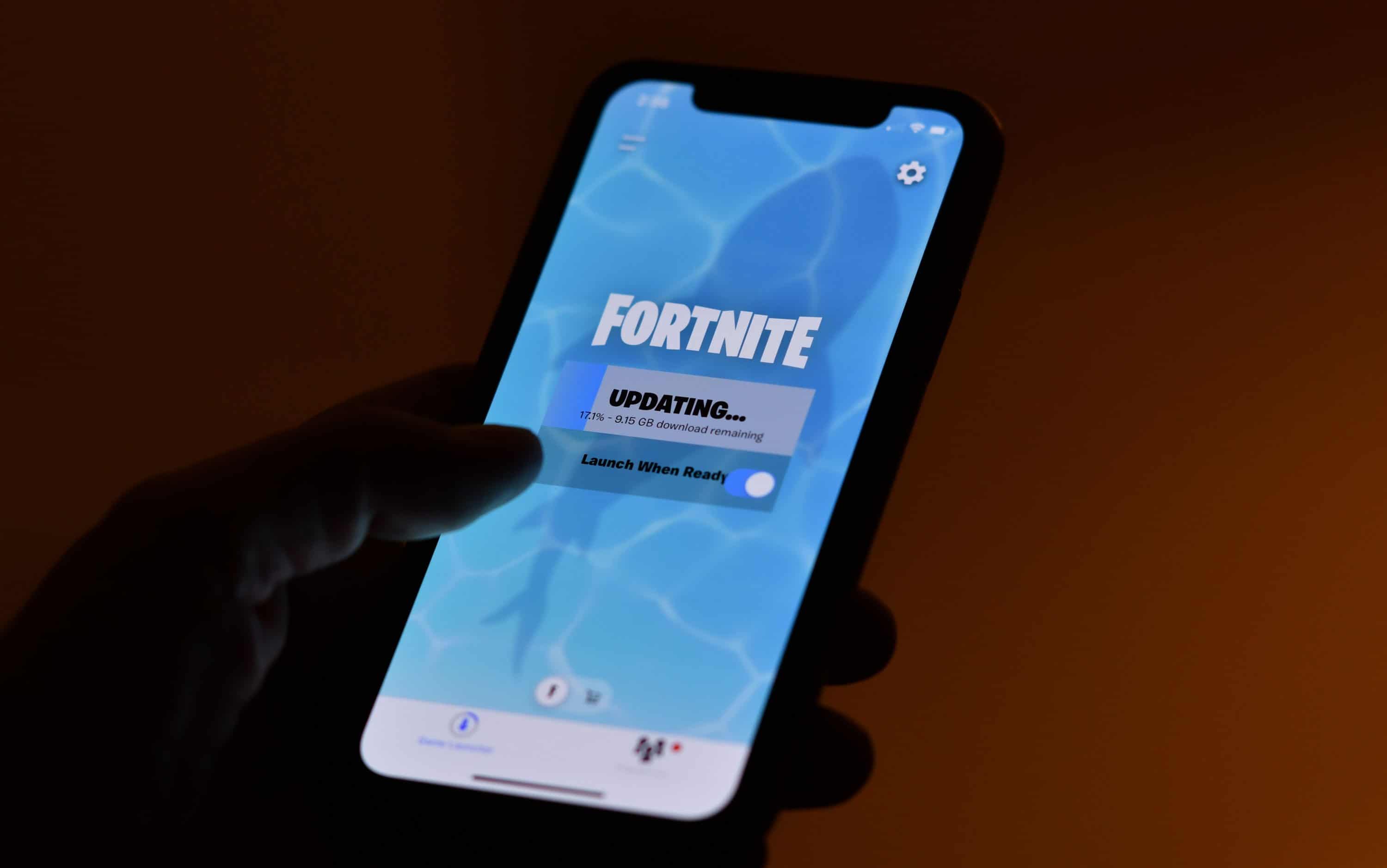 F5 - Nerdices - 'Fortnite' deve voltar para os iPhones em breve