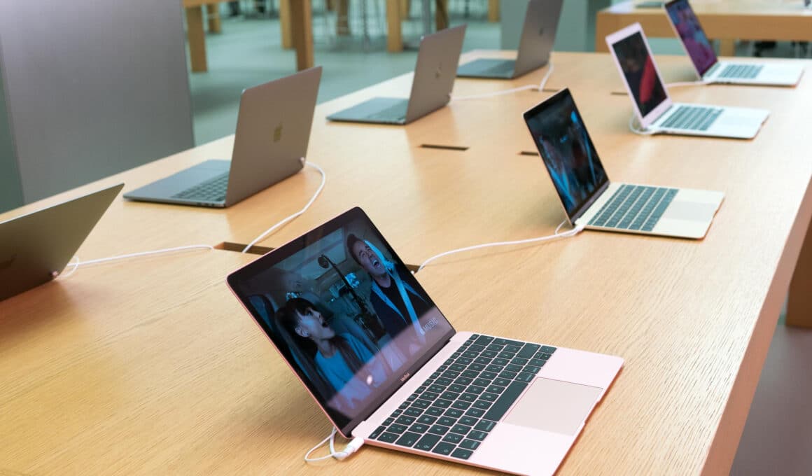 MacBooks em loja da Apple na Alemanha