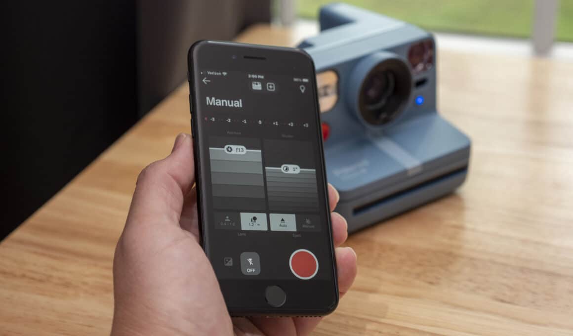 Polaroid Now+ e app para iPhone