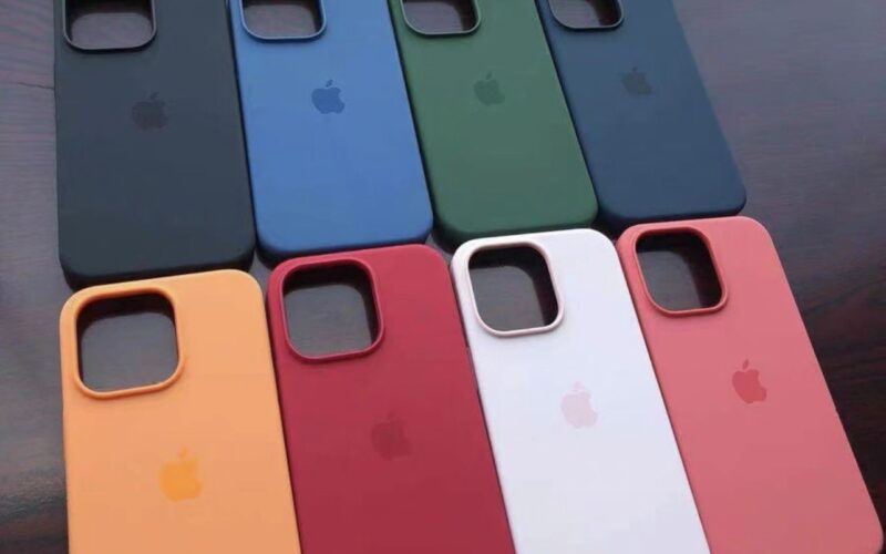 Supostas cases dos "iPhones 13"