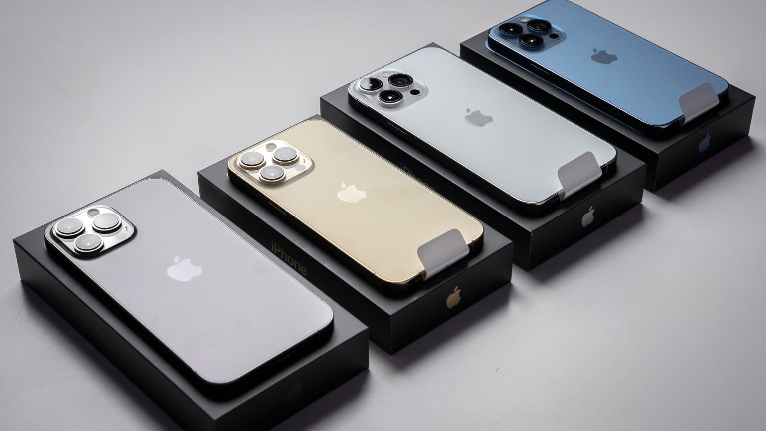 Vídeo unboxing de todas as cores dos iPhones 13 Pro e 13 Pro Max