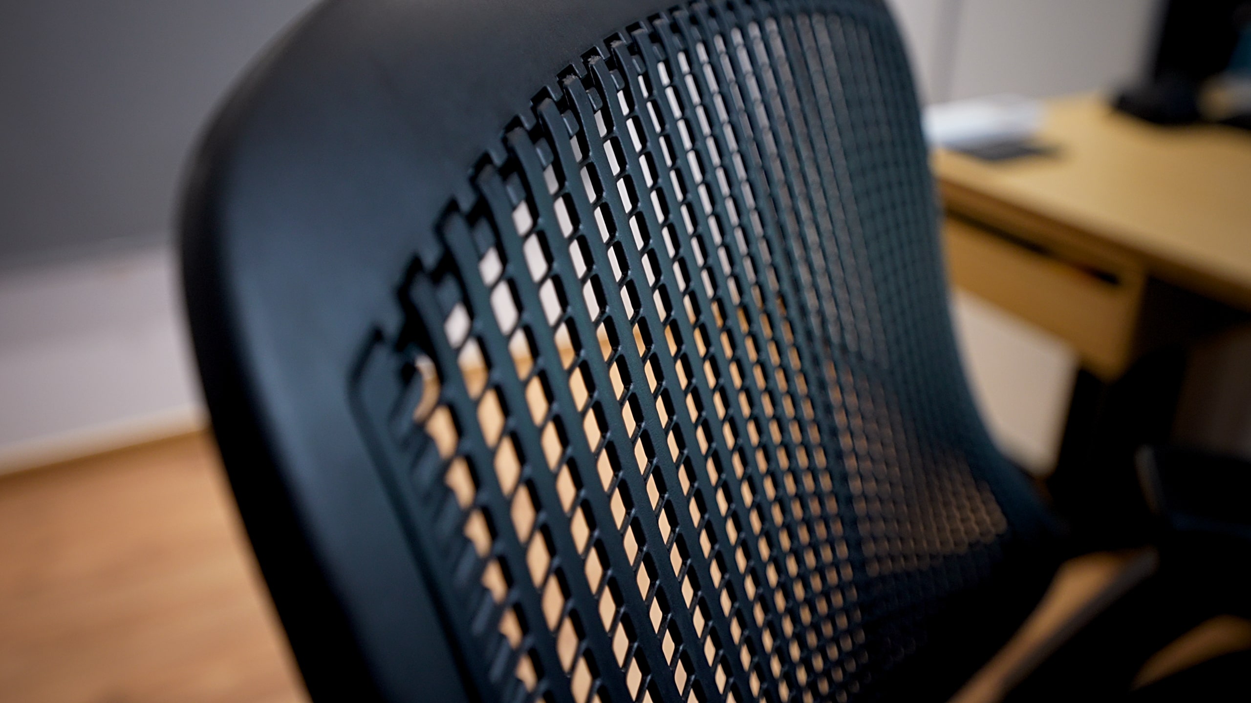 Vídeo ReGeneration Desk Chair by Knoll, da Fully MacMagazine