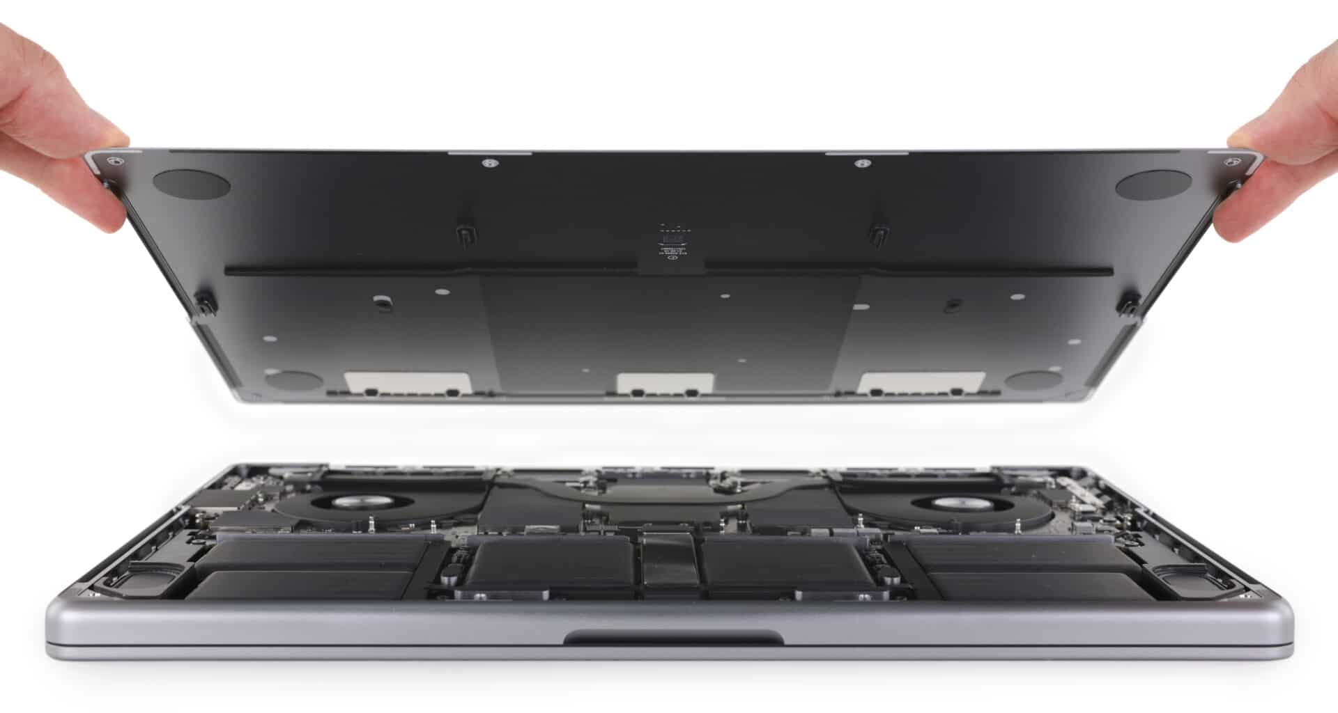 Teardown do MacBook Pro de 14" feito pela iFixit