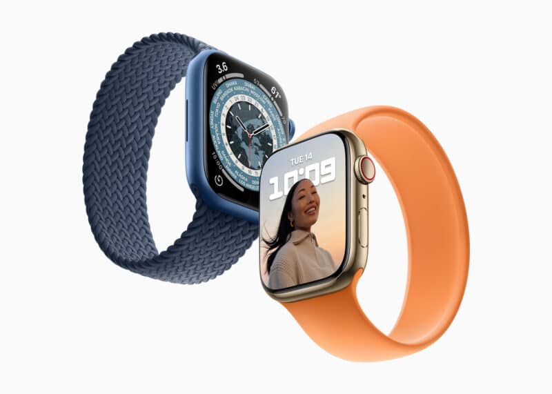 Apple Watches Series 7 inclinados, na diagonal