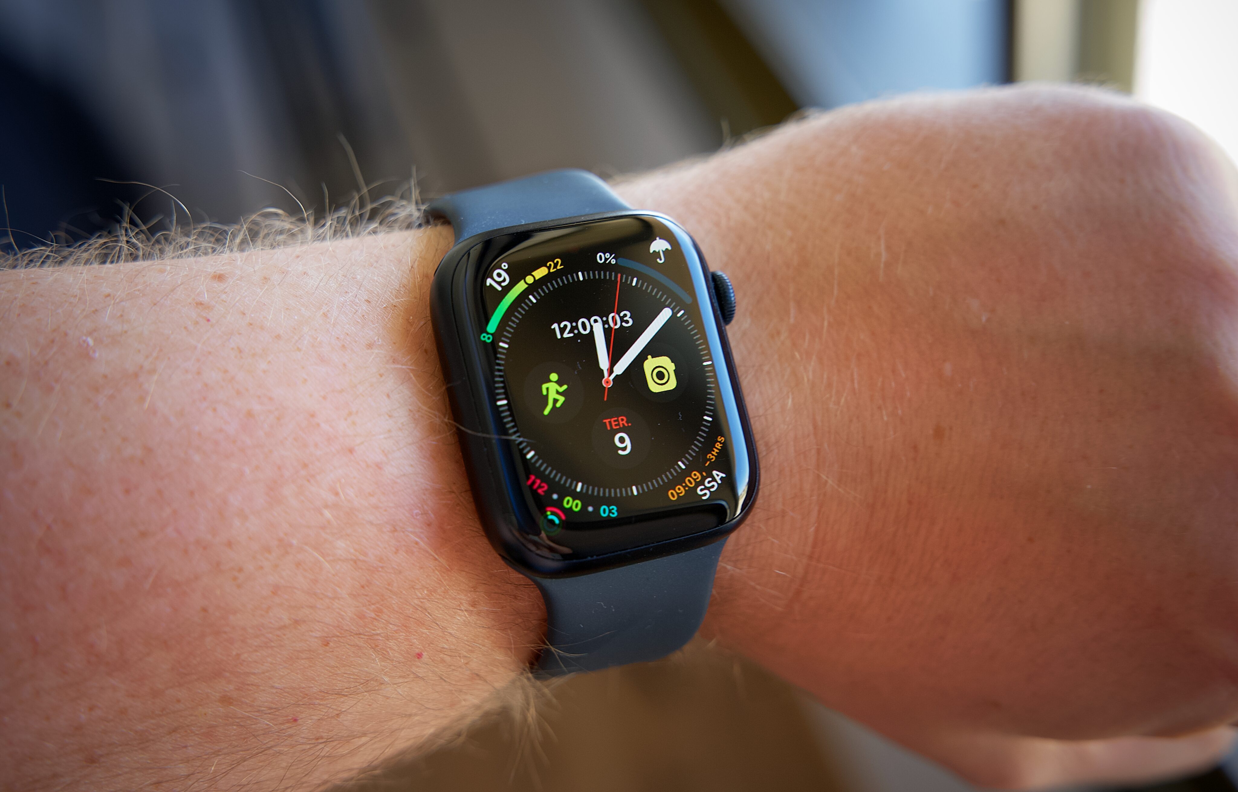 Ofertas: Apple Watches Series 9 (aço inoxidável de 41mm e 45mm) com 30% de  desconto - MacMagazine