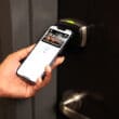 iPhone como chave de quarto de hotel