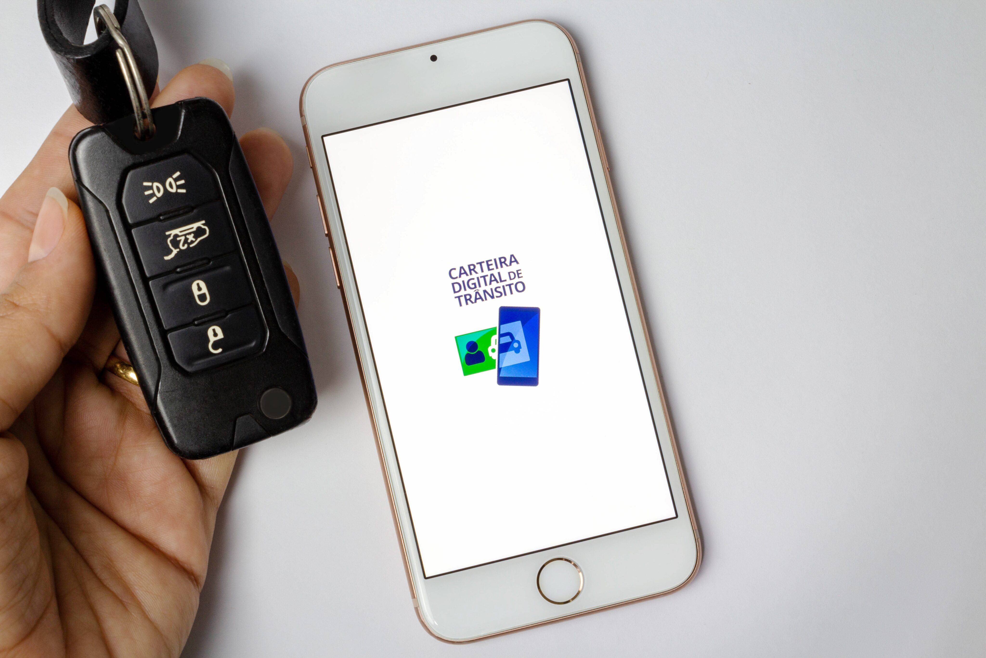 App CNH Digital e chave de carro