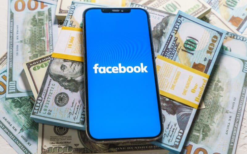 Facebook e dinheiro