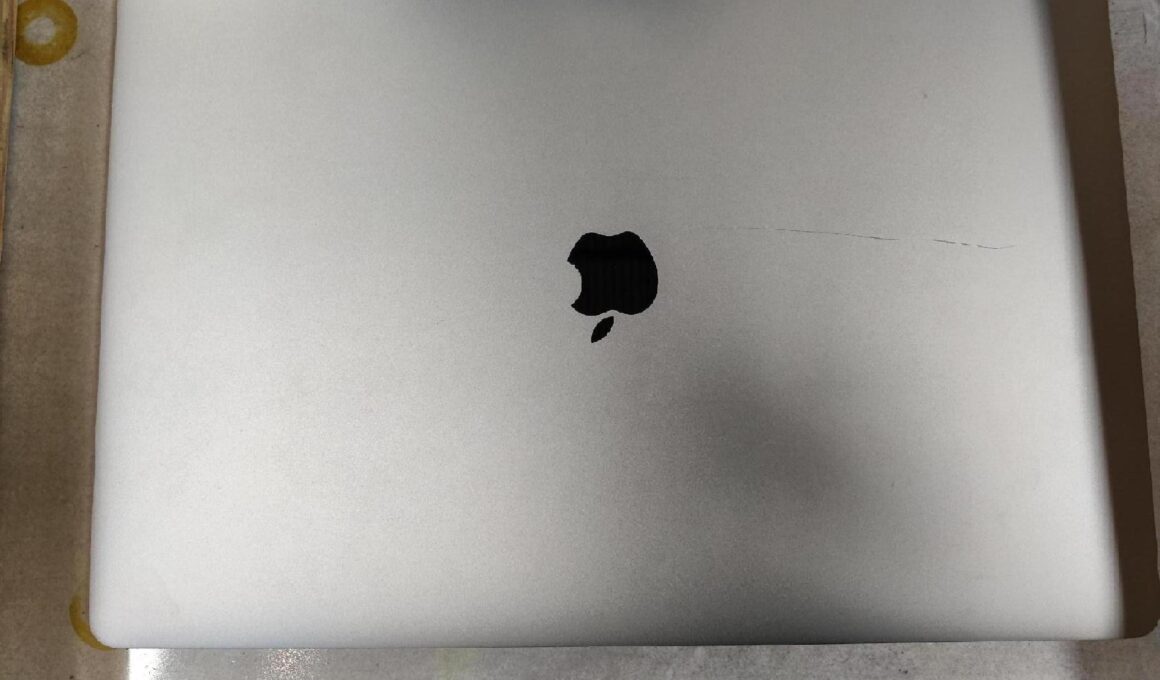 MacBook Pro de 16 polegadas em leilão