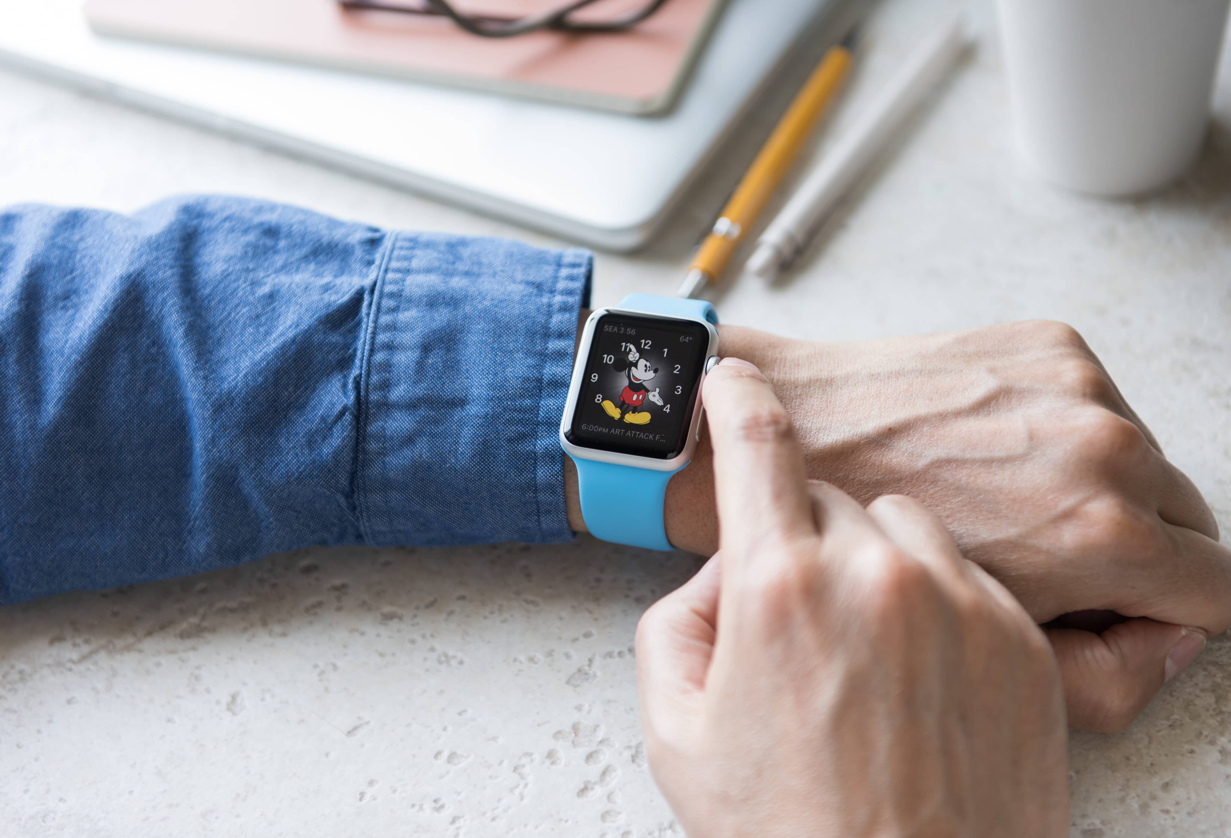 Apple Watch com mostrador do Mickey