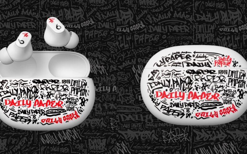 Edição especial Daily Paper dos Beats Studio Buds