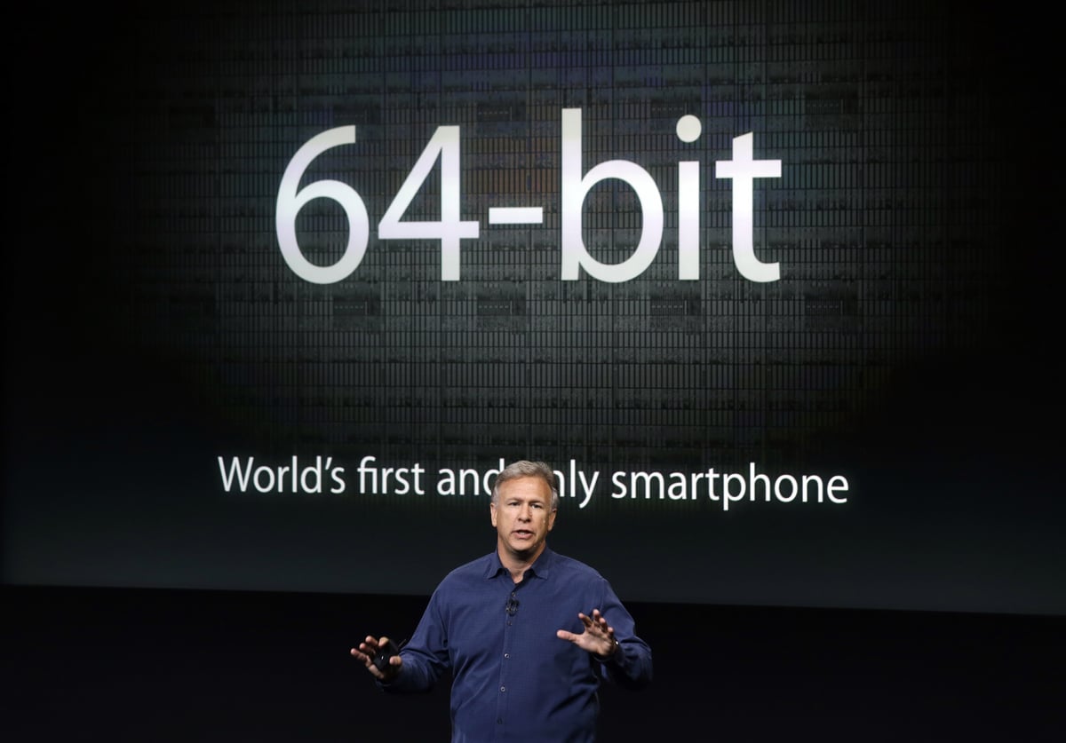 Phil Schiller apresentando o A7 com 64 bits