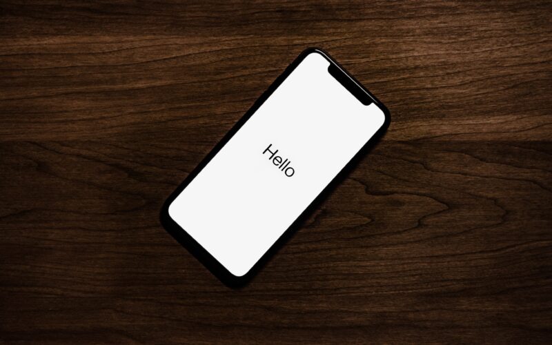 iPhone, "Hello"