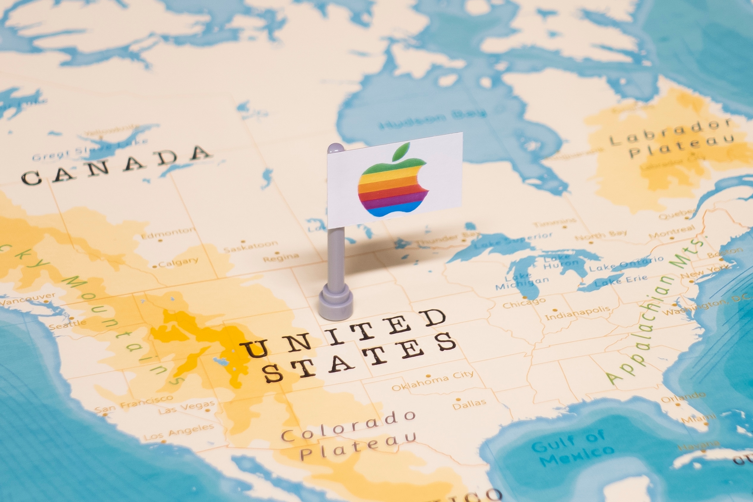 Mapa com a bandeira da Apple