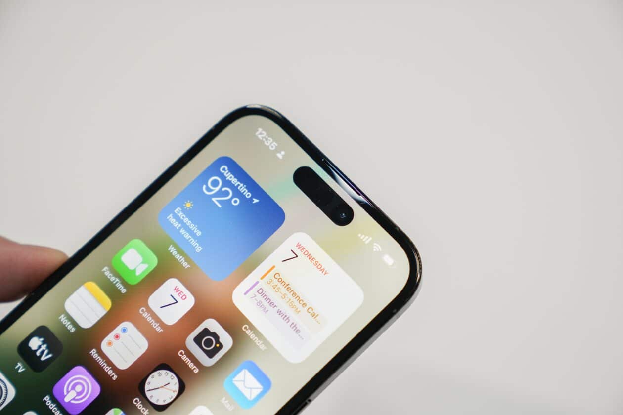 Kuo: “iPhones 17” não virão com uma Ilha Dinâmica menor