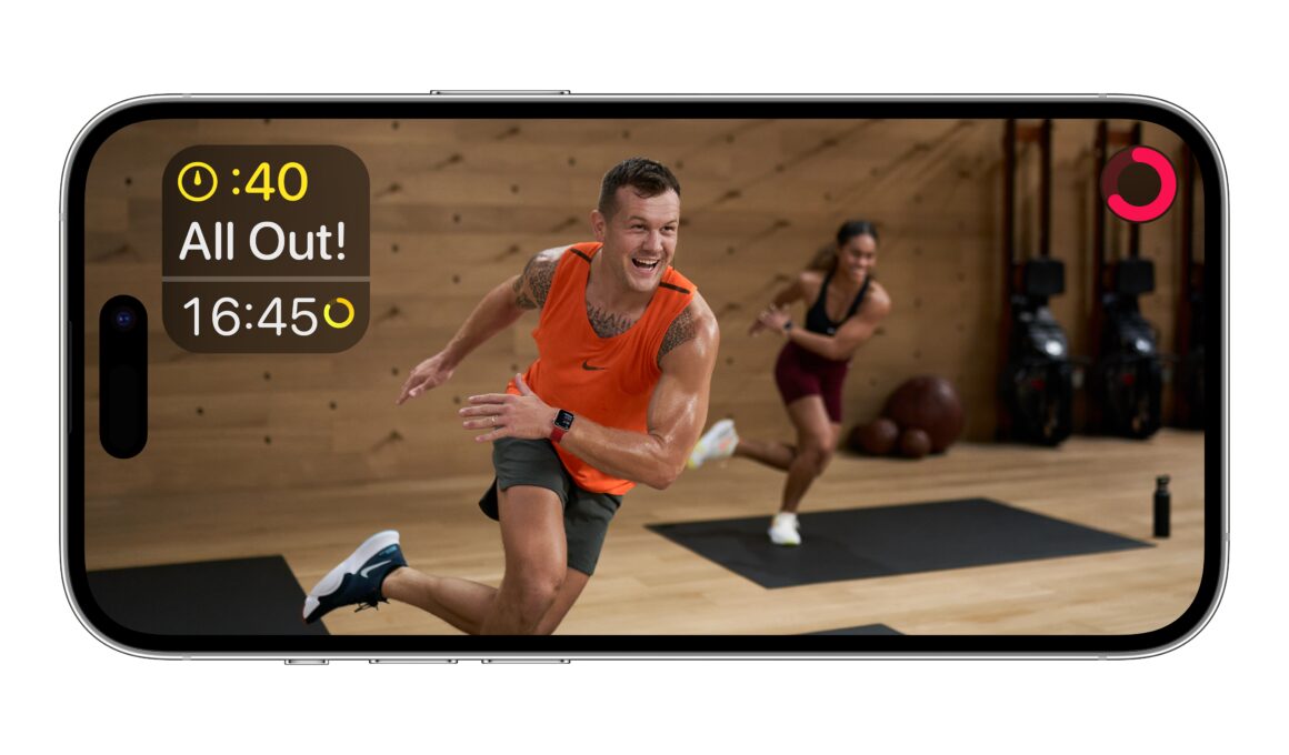 Apple Fitness+ em iPhone na horizontal