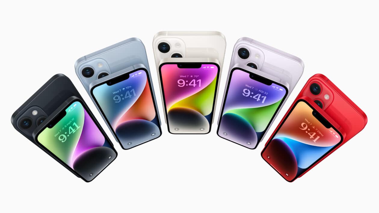 Linha de iPhones 14 e 14 Plus em cores vista de cima inclinado