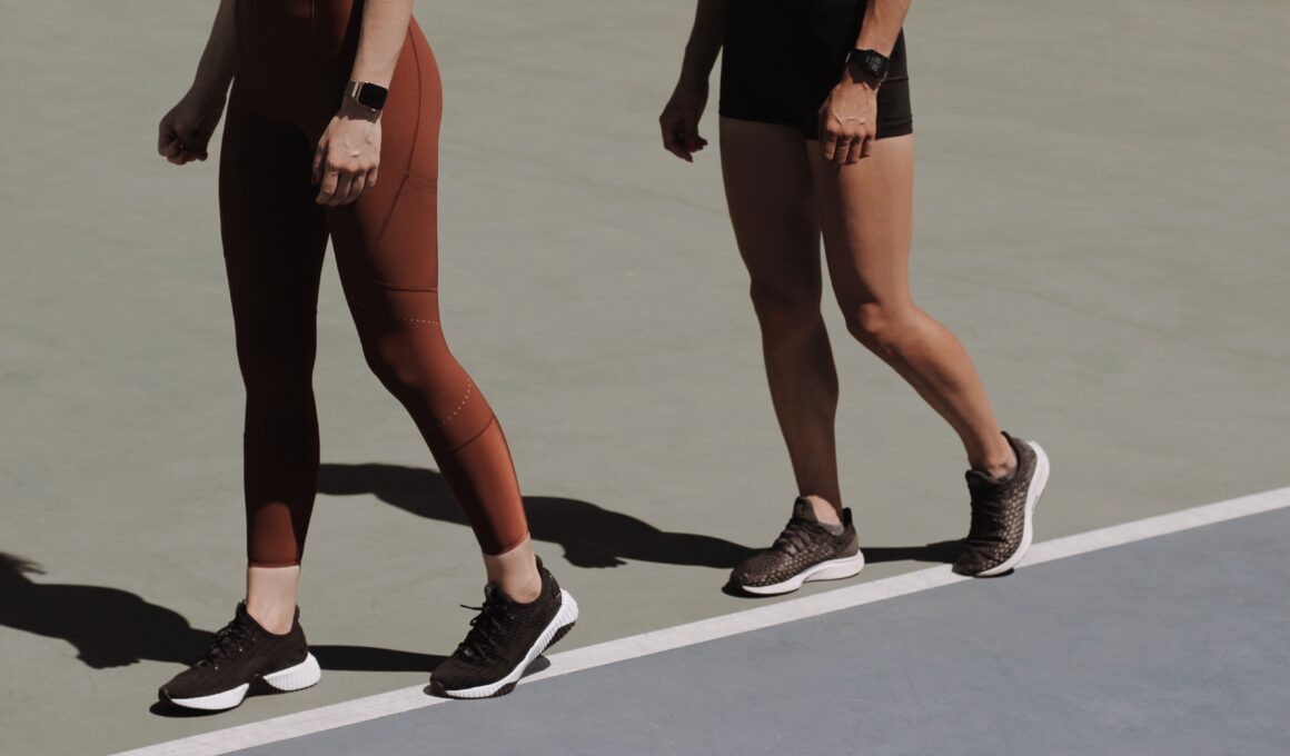 Mulheres correndo usando Apple Watch