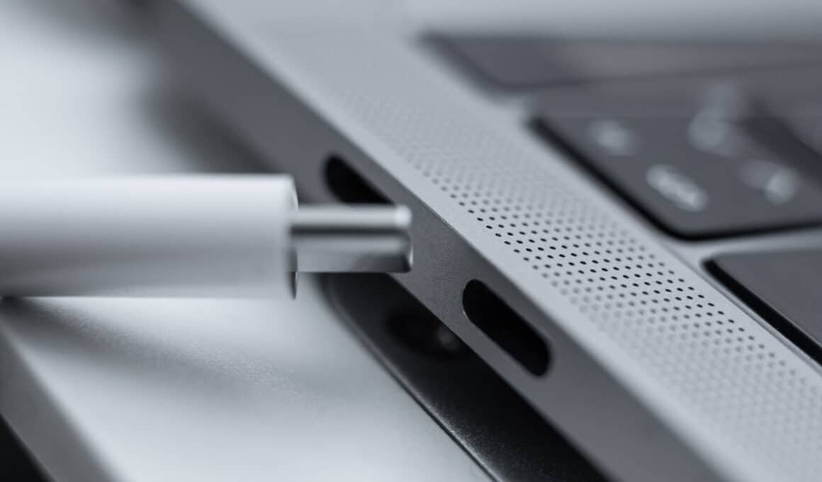 Conector USB-C do MacBook Pro