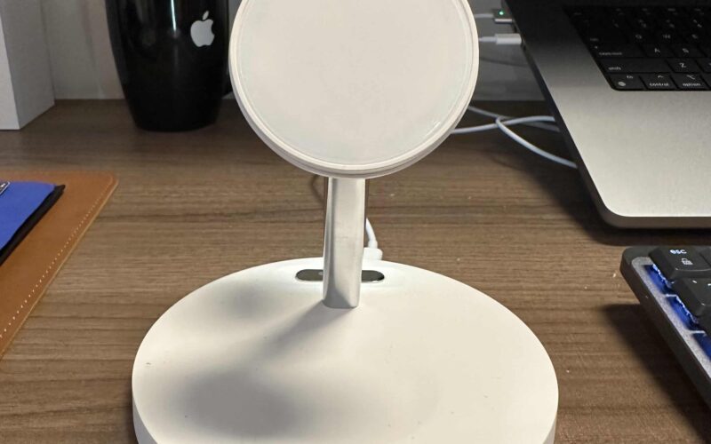 MagPower 4-in-1 Magnetic Wireless Charging Stand, da SwitchEasy
