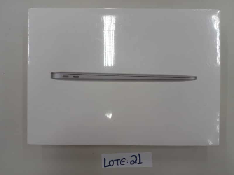 MacBook Air M1 em leilão da Receita