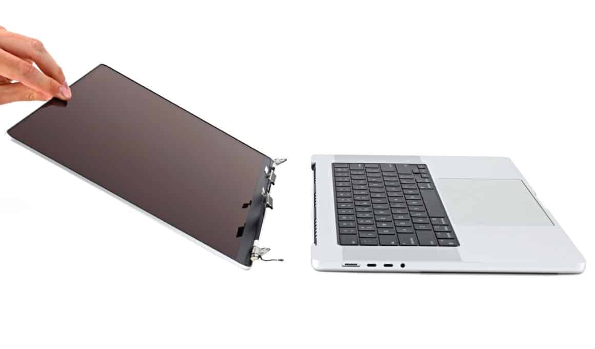 Desmonte da tela do MacBook Pro de 14"