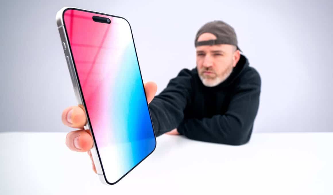 "iPhone 15 Pro Max" pelo Unbox Therapy