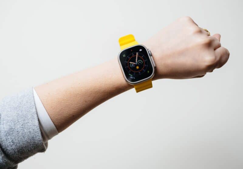 Apple Watch Ultra no braço
