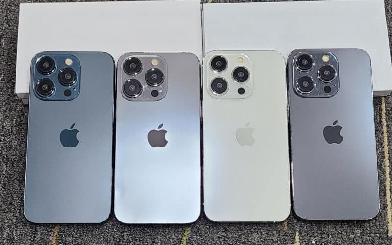 Dummies dos "iPhones 15 Pro/15 Pro Max"