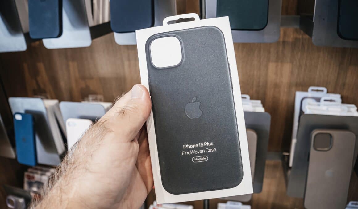 Case FineWoven em Apple Store