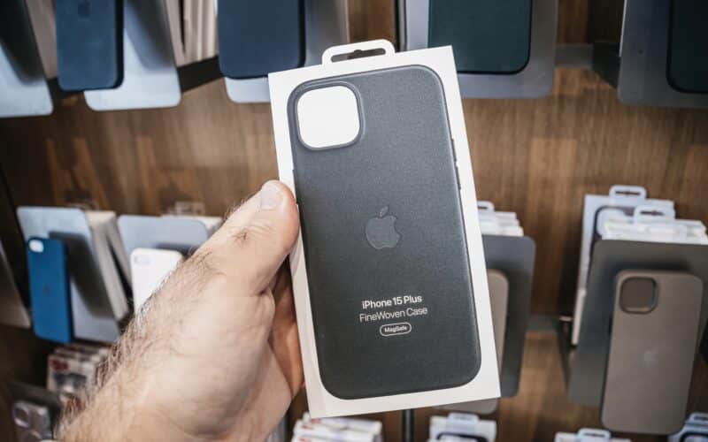 Case FineWoven em Apple Store