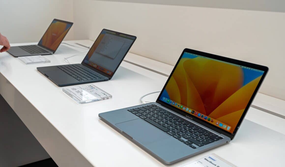 MacBooks em Apple Store