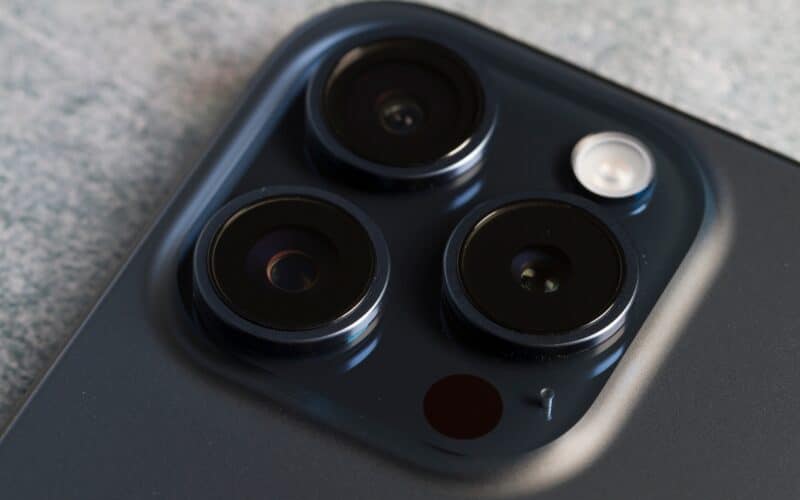 Câmeras traseira do iPhone 15 Pro