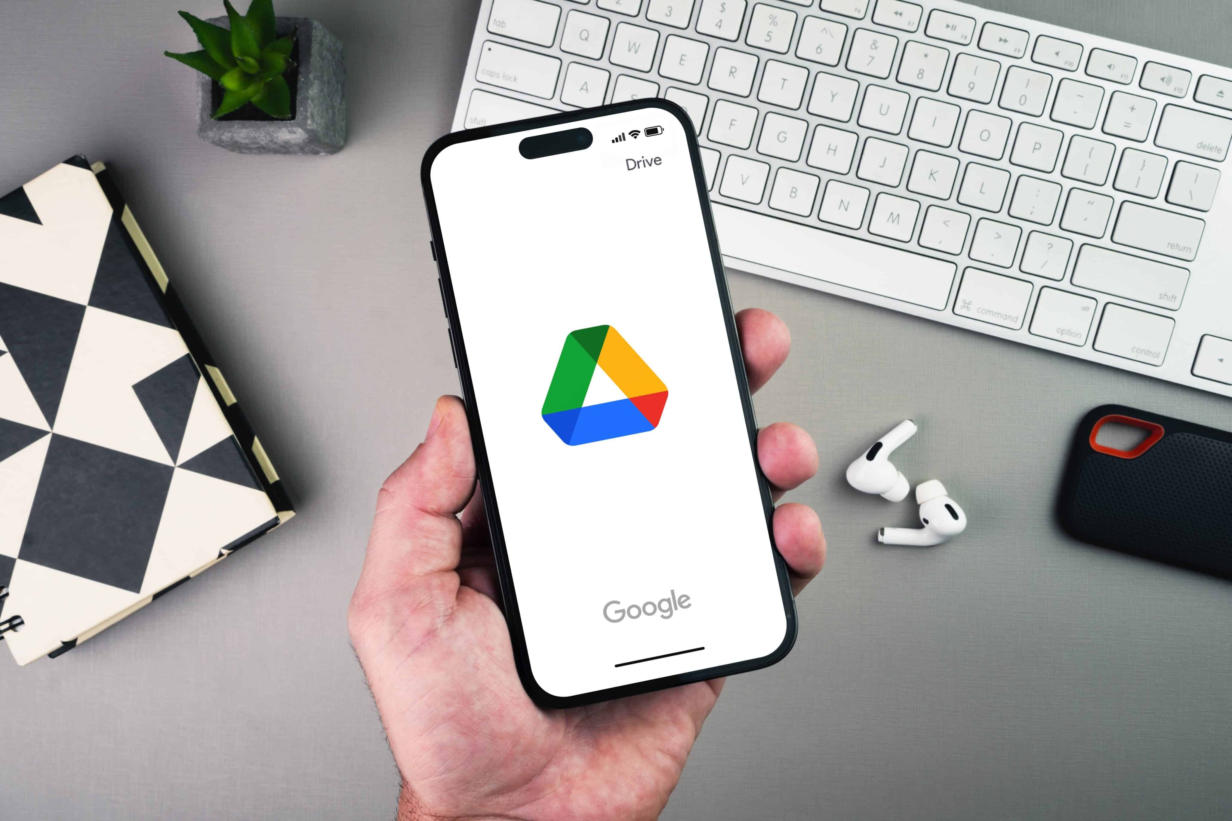 Google Drive melhora performance de vídeos e expande filtros de pesquisa no  iOS - MacMagazine