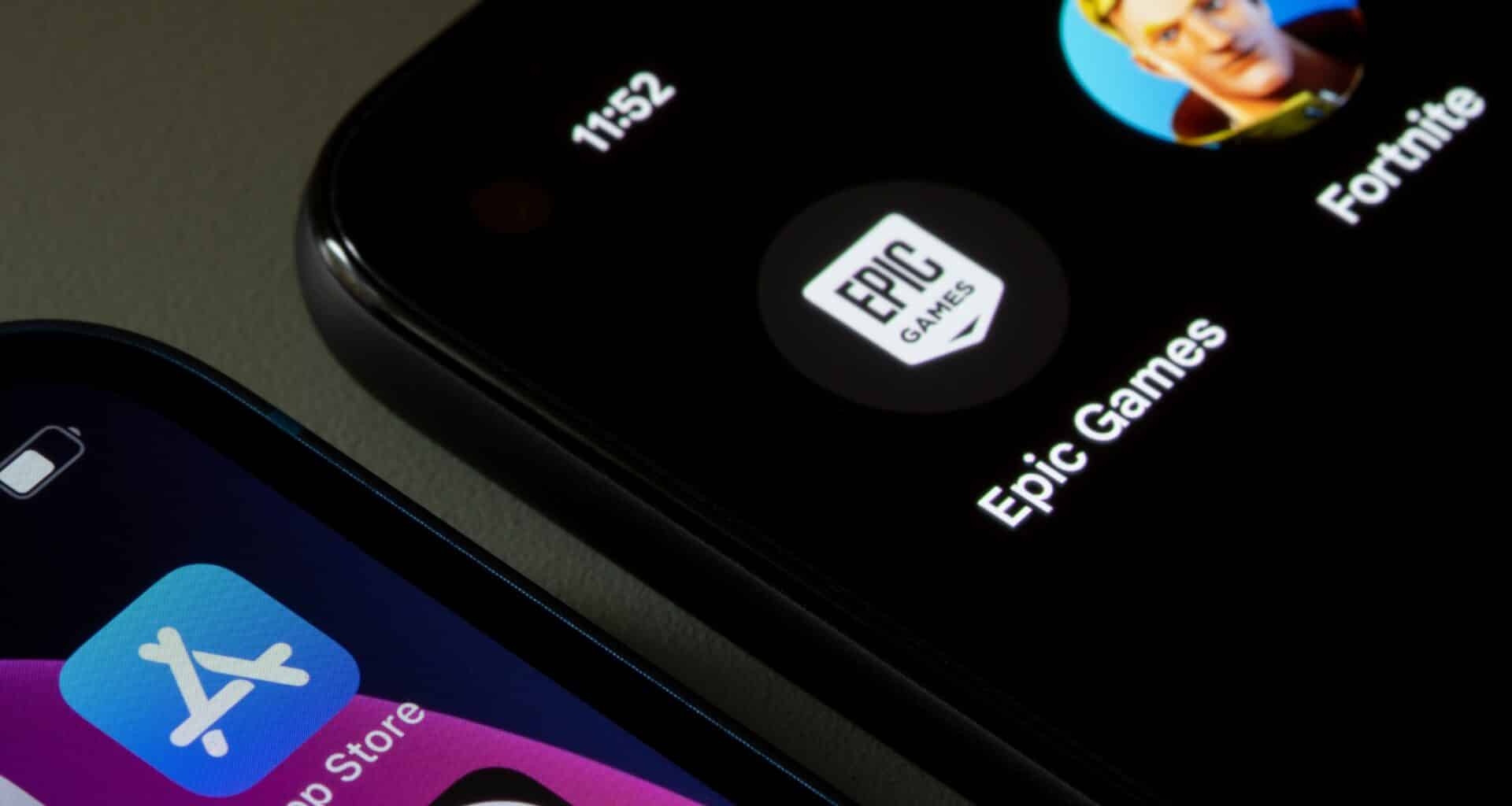 Ícones da App Store, da Epic Games e do Fortnite em iPhones