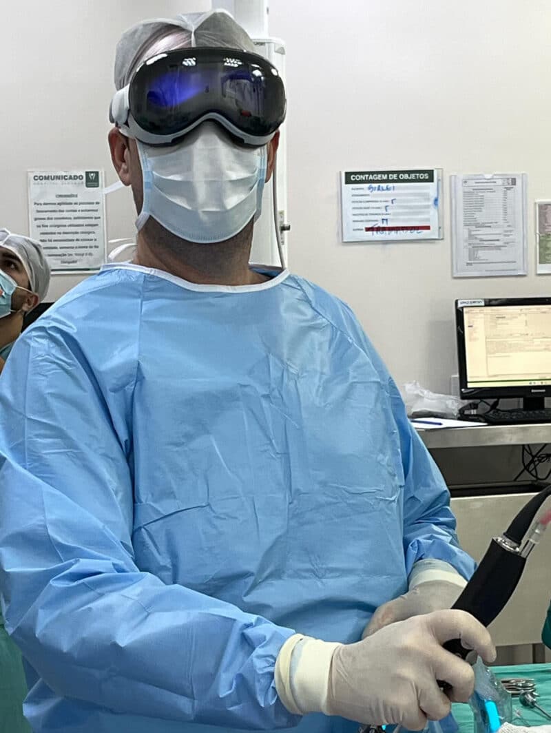 Cirurgia realizada com um Apple Vision Pro em Jaraguá do Sul (SC)
