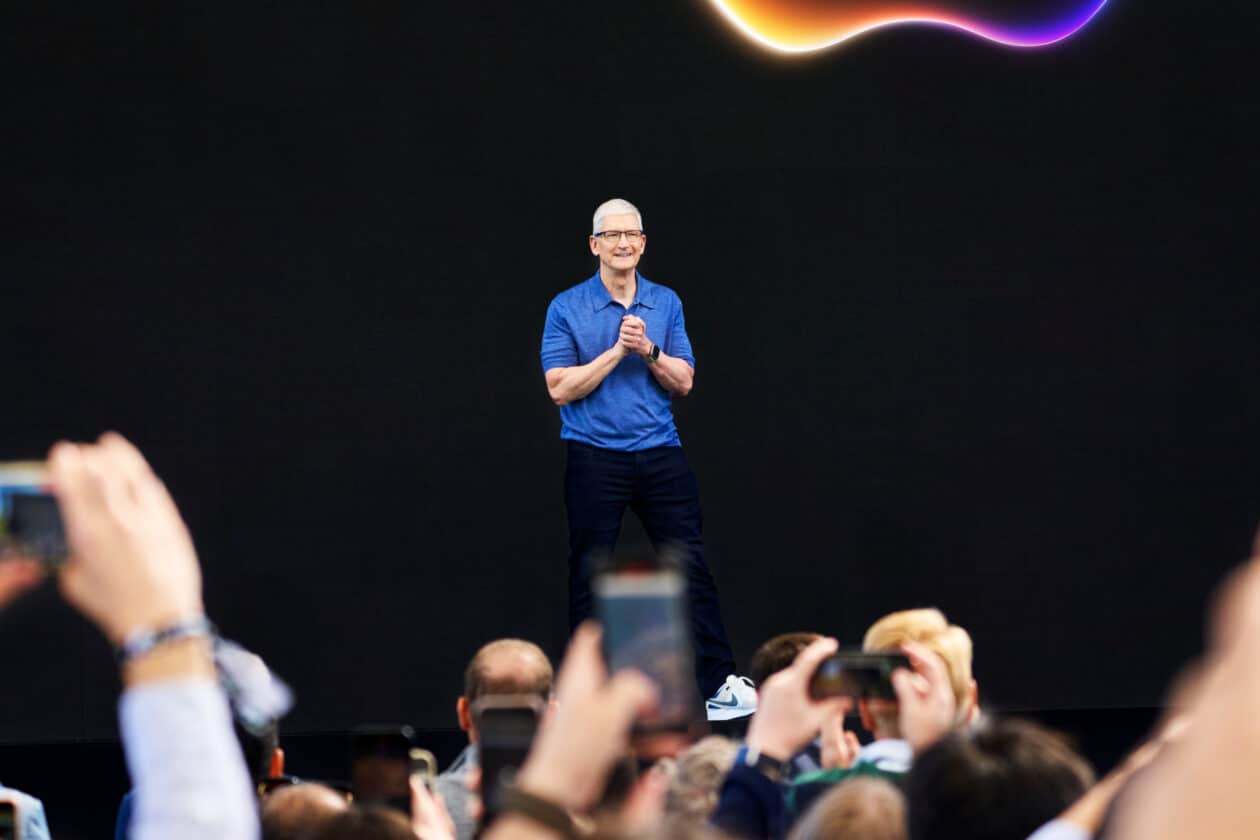 Tim Cook comenta sucessão e promete lobby sobre questões imigratórias nos EUA