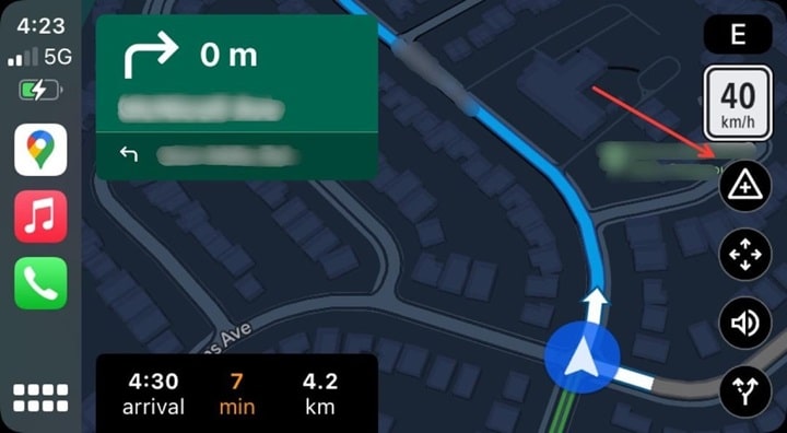 Relato de incidentes no Google Maps para CarPlay