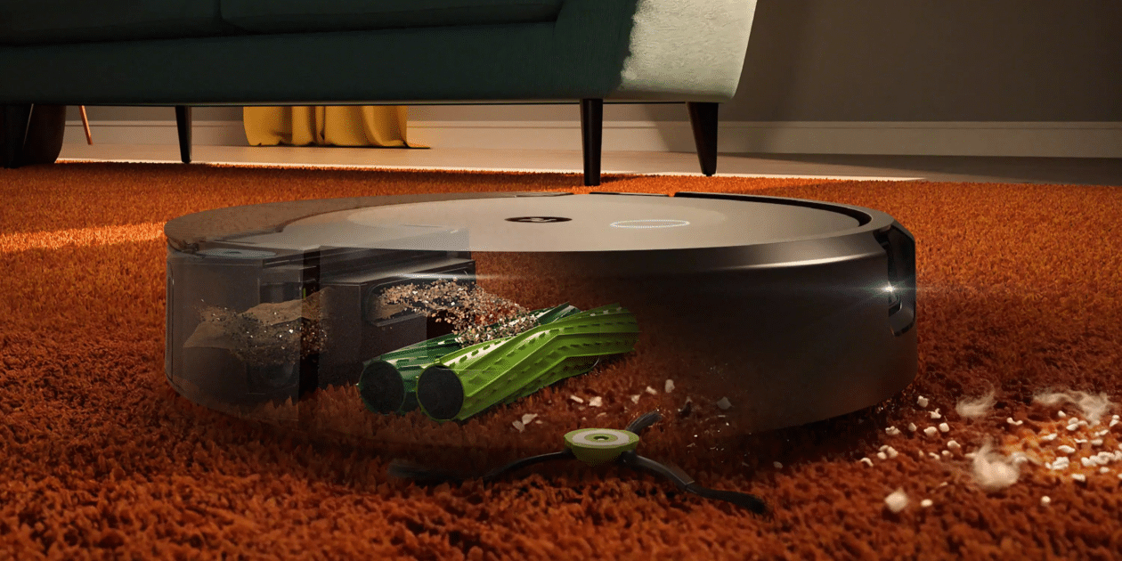 Roomba Combo® 10 Max robot + AutoWash dock