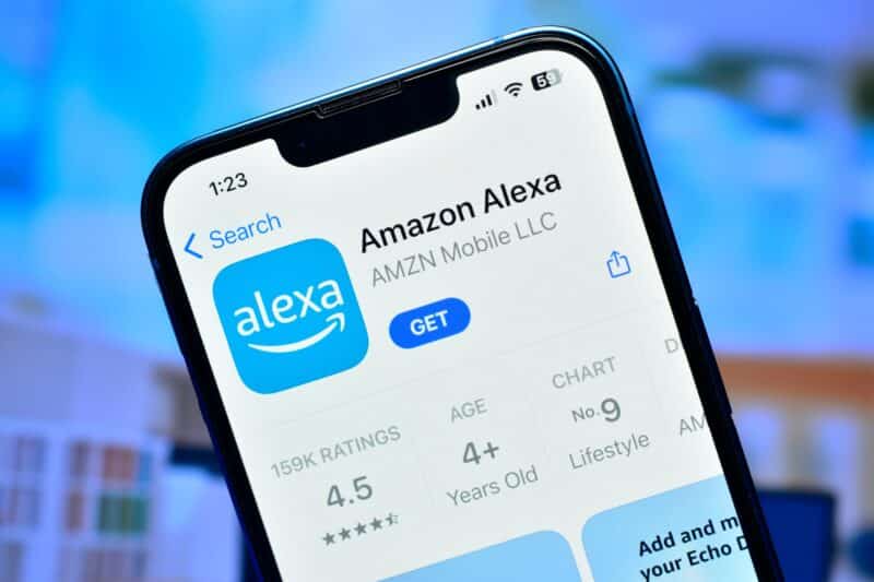 Aplicativo da Alexa na App Store em um iPhone