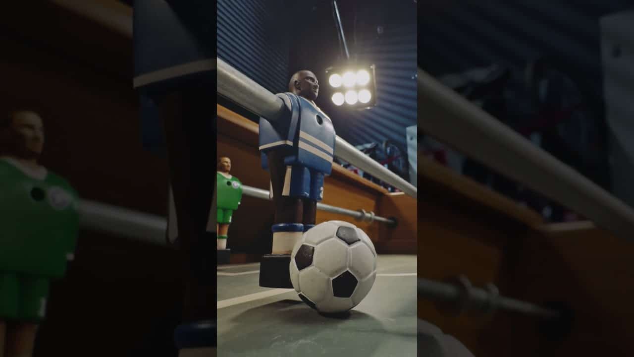 "Pebolim", vídeo gravado por brasileiros da campanha Filmado com o iPhone (15 Pro)