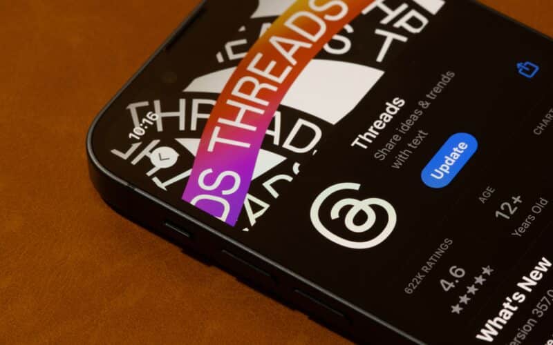 Página do Threads na App Store mostrando um update
