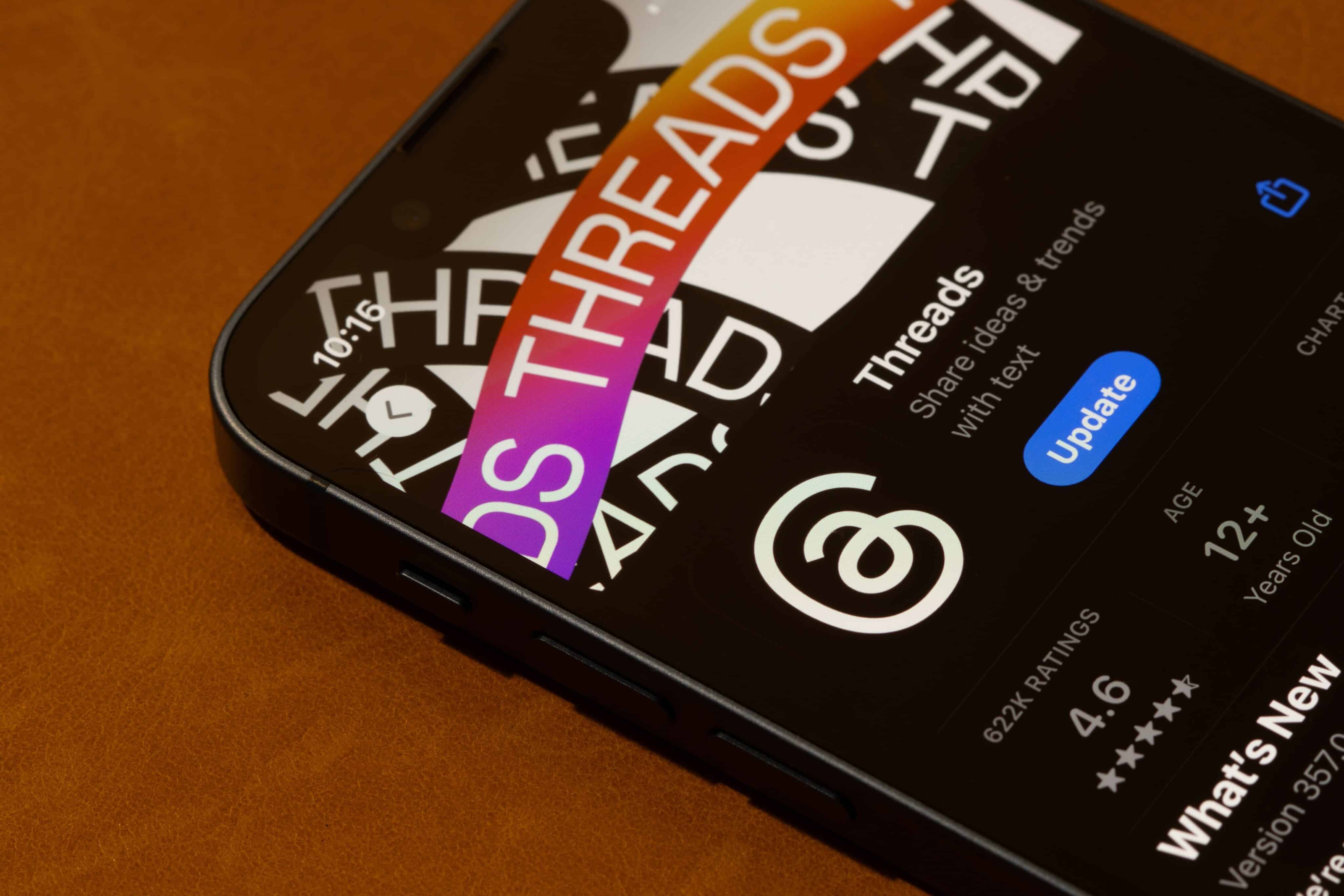 Página do Threads na App Store mostrando um update
