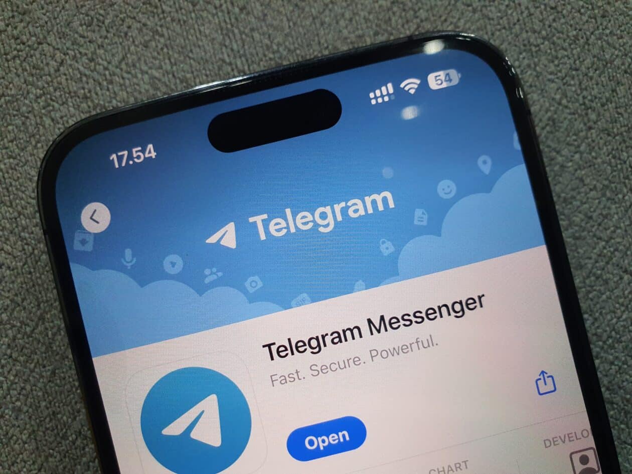 Telegram na App Store (iPhone)