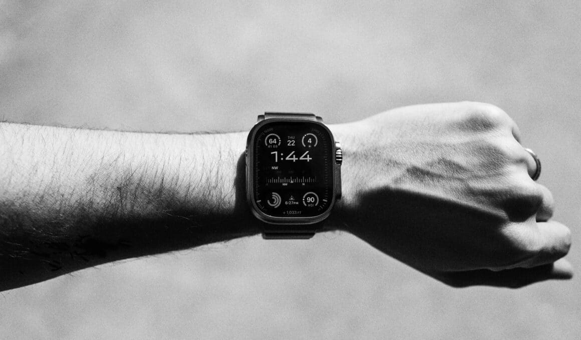 Apple Watch Ultra (imagem preta e branca)