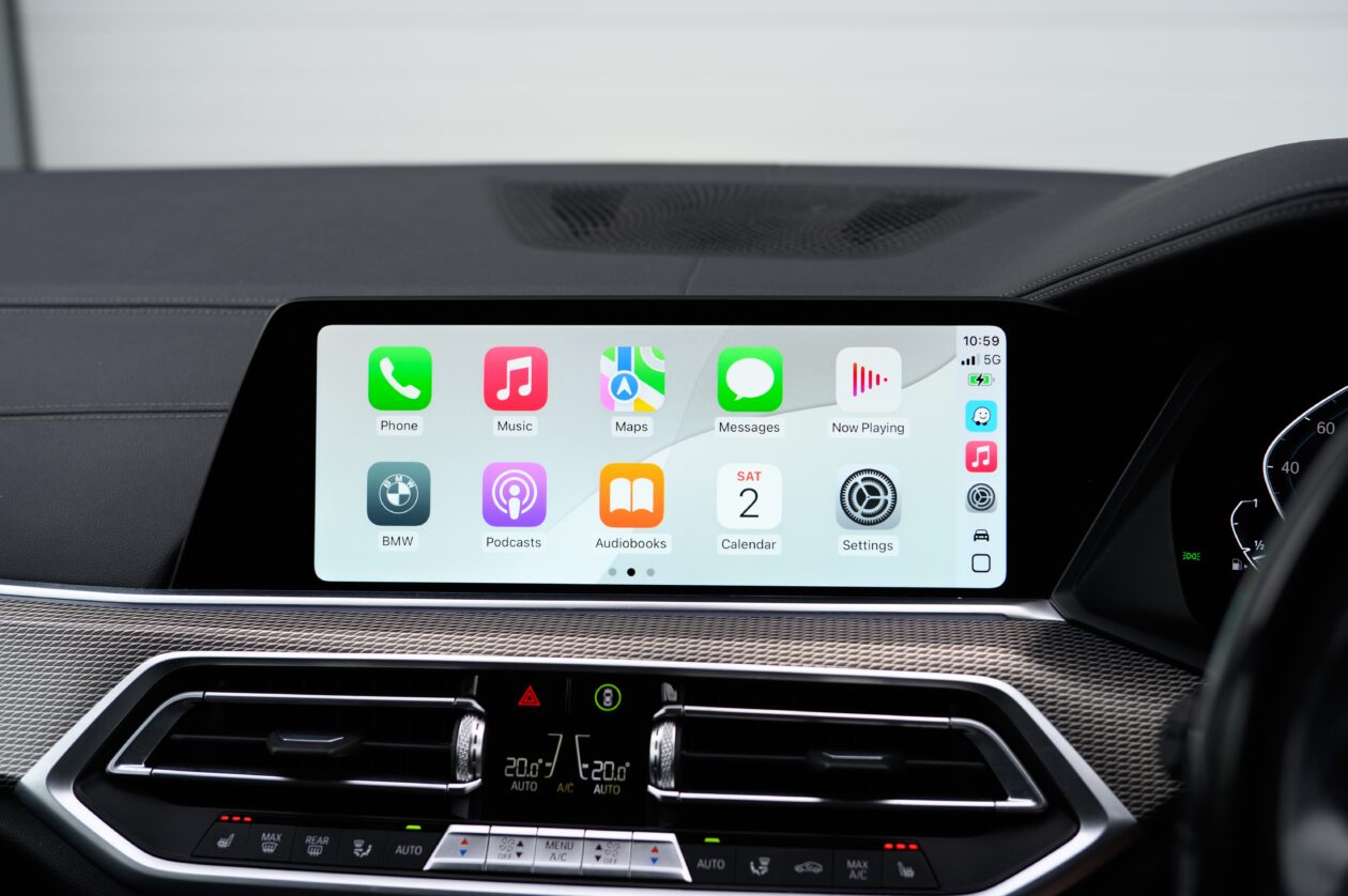 Como enviar e receber mensagens usando o CarPlay