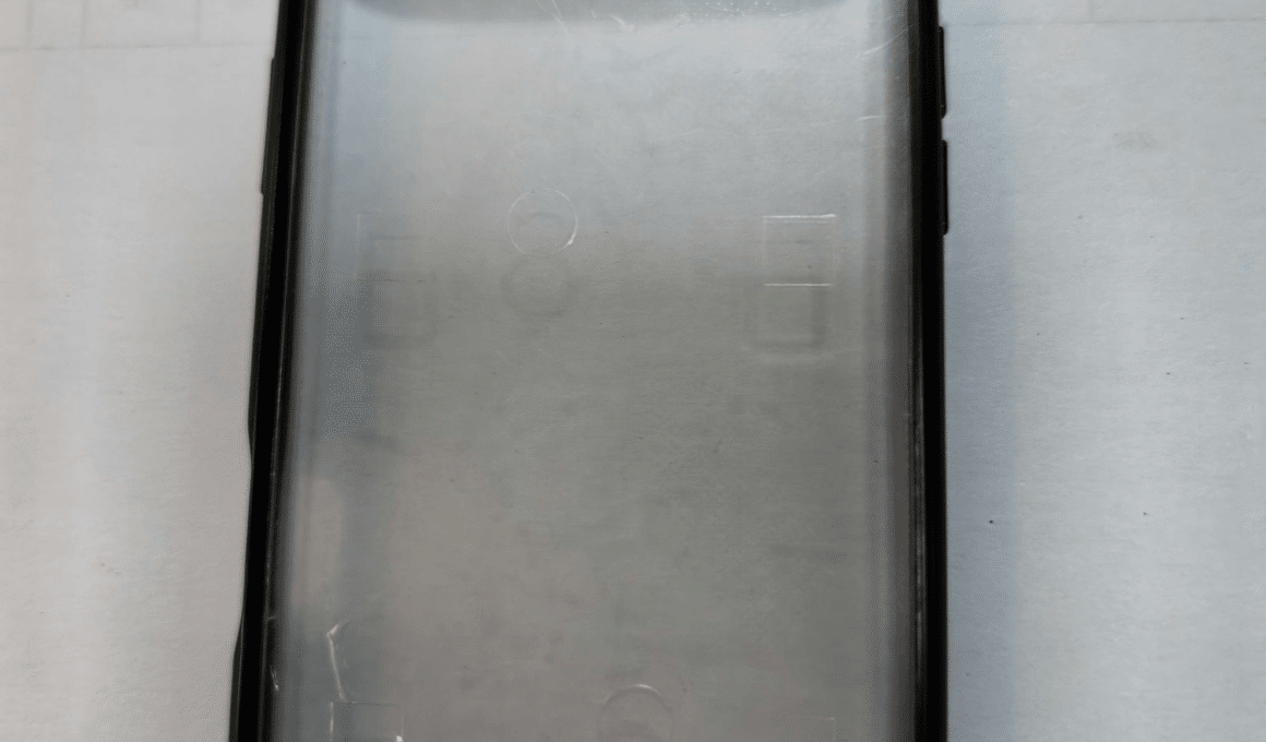 Capa de proteção vazada do "iPhone 17 Air"