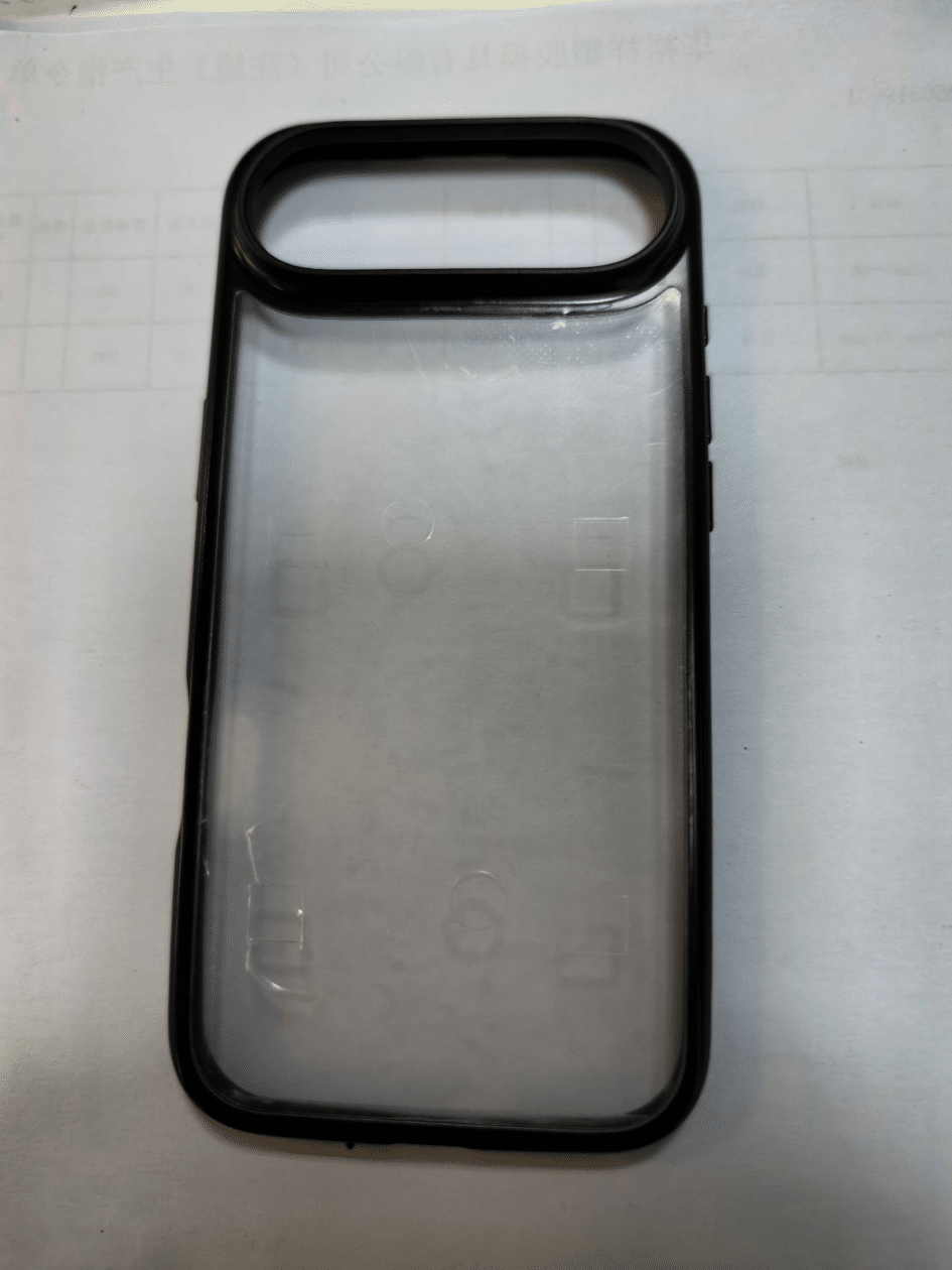 Foto de suposta case do “iPhone 17 Air” corrobora novo módulo de câmera